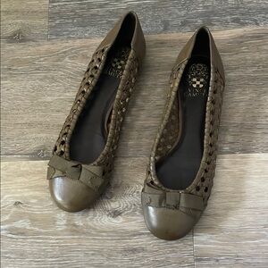 Vince Camuto Army Green Flats with Woven Detail Size 7.5